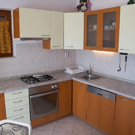 Πανσιόν Bocin Rosso 3*