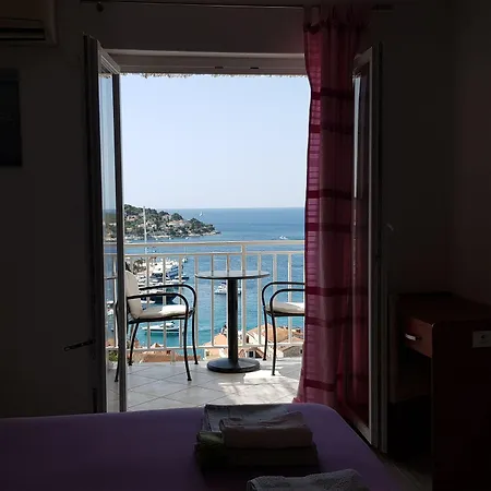 Casa de hóspedes Bocin Rosso 3*