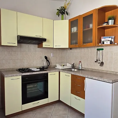 Bocin Rosso Hvar Town