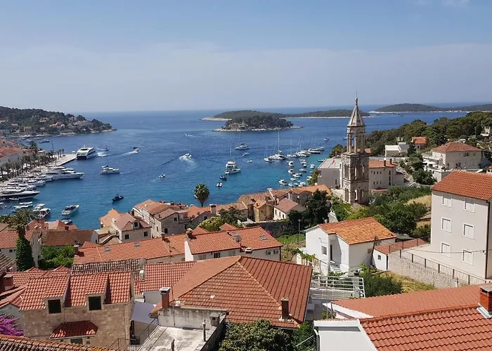 Konukevi Bocin Rosso