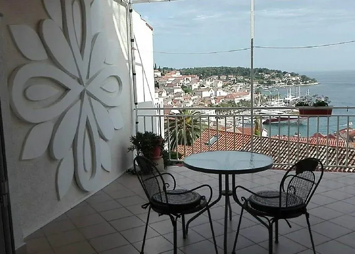 Konukevi Bocin Rosso 3*