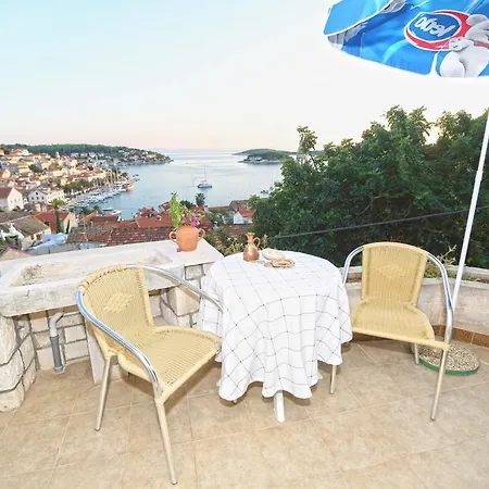 Bocin Rosso 3* Hvar Town