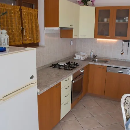 Bocin Rosso Gæstehus 3*