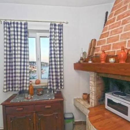 Bocin Rosso Pensionat Hvar Town